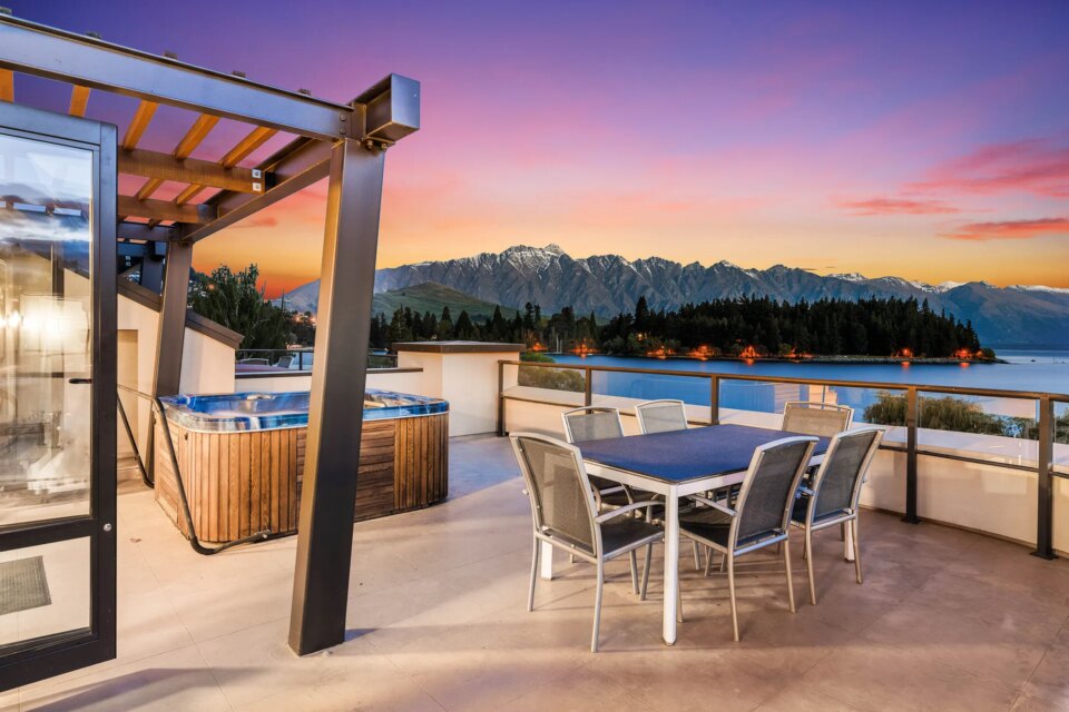 Save up to 15% this Winter on your Queenstown snow trip!